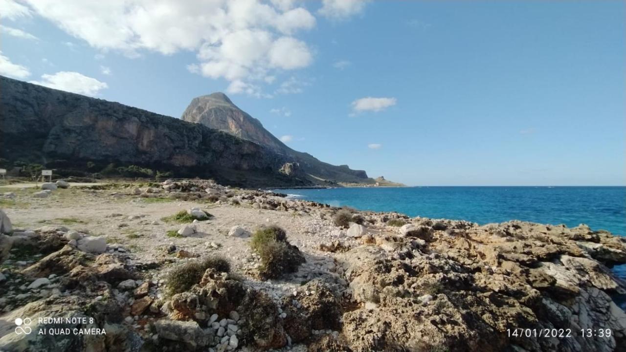 Case Cala Bucerno Castelluzzo Bagian luar foto